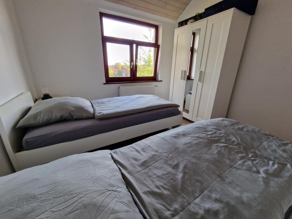 98Qm Wohnung Im Villenviertel - Voll Ausgestattet Mit Balkon Und Kamin - Wlan Gratis Wilhelmshaven Extérieur photo