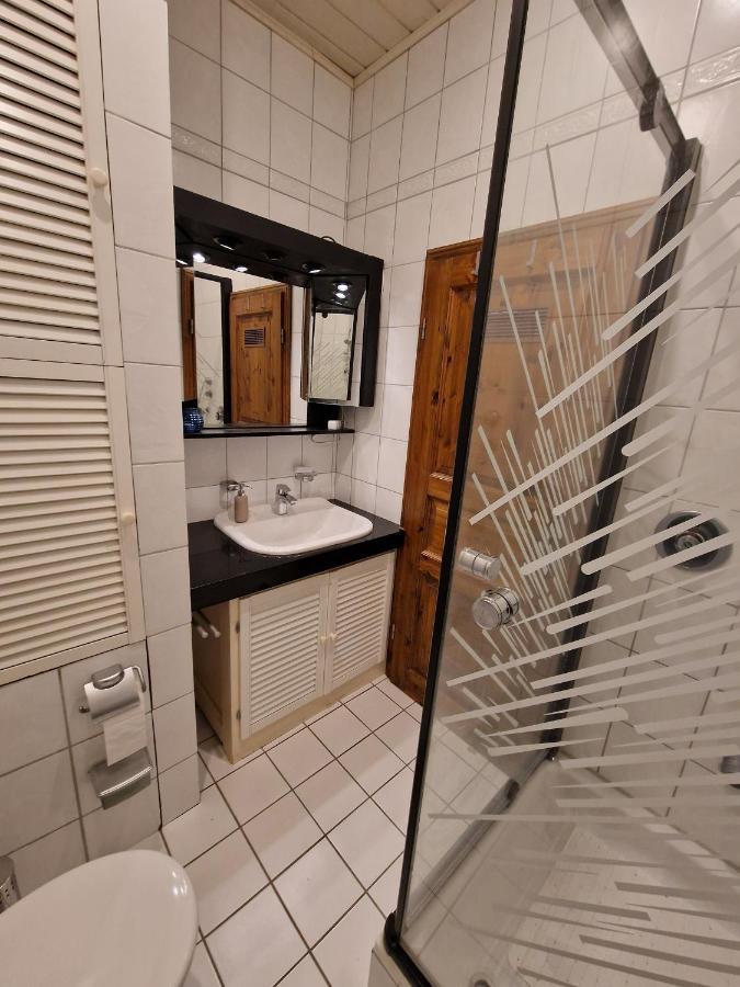 98Qm Wohnung Im Villenviertel - Voll Ausgestattet Mit Balkon Und Kamin - Wlan Gratis Wilhelmshaven Extérieur photo